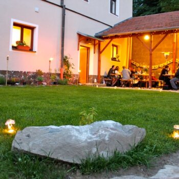 Večerní svatební atmosféra